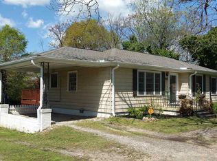 233 Donnan Rd, Taylors, SC 29687