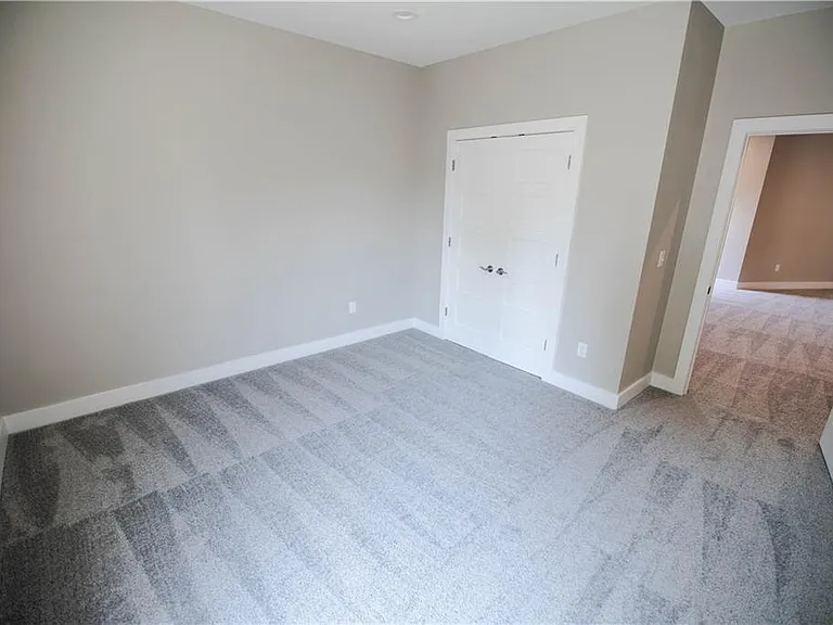 1709 Woodlawn Ave — Photo 28