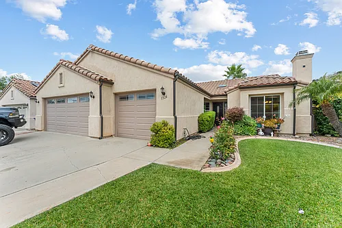 1326 Linsay Pl Photo 1