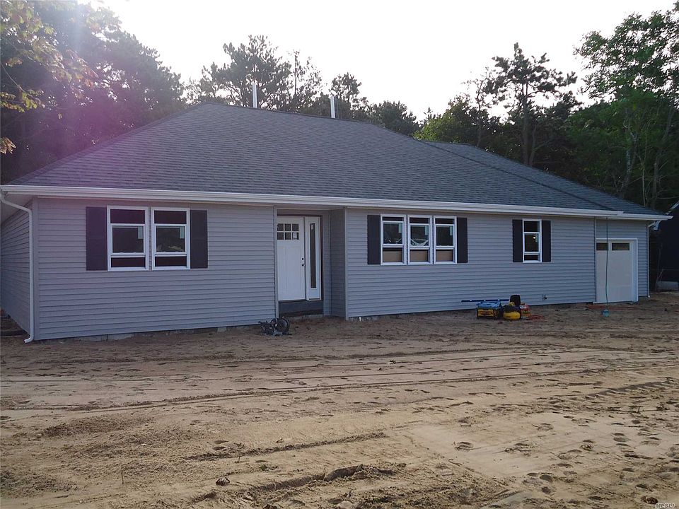 1st image of 164 Phillips Ave