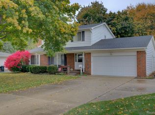 3008 Gehring Dr, Flint, MI 48506