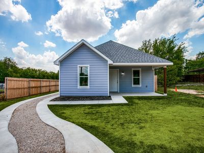 1320 E Leuda St, Fort Worth, TX, 76104