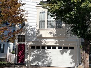 16783 Sweeney Ln, Woodbridge, VA 22191