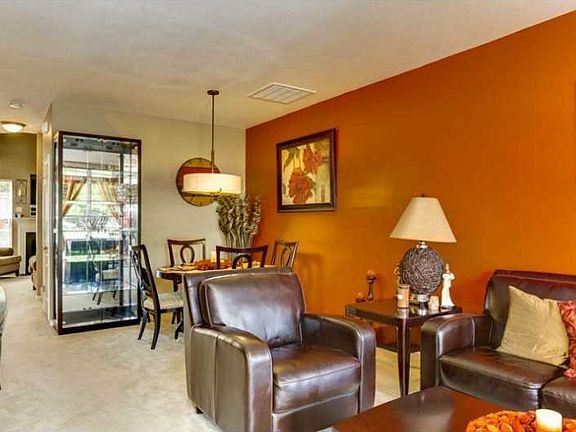 3rd image of 4018 Holston Ct