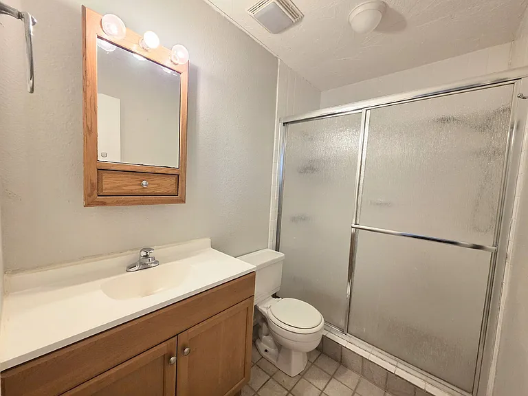 4602 Gardenwood Ct — Photo 8