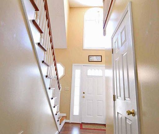 4th image of 3119 Bluegrass Dr