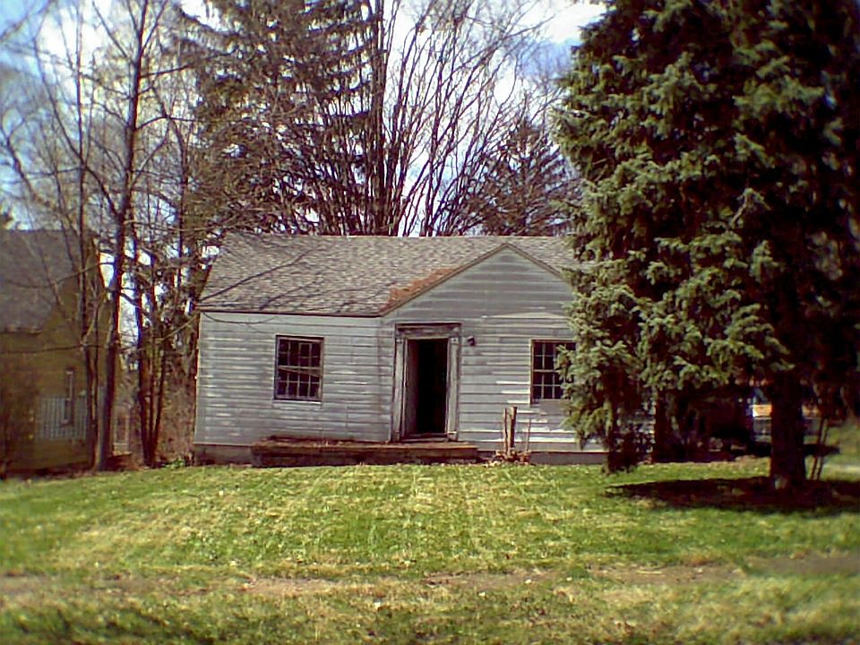 1st image of 2726 Cain St