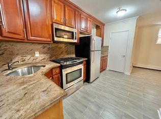 (Undisclosed Address), White Plains, NY 10606