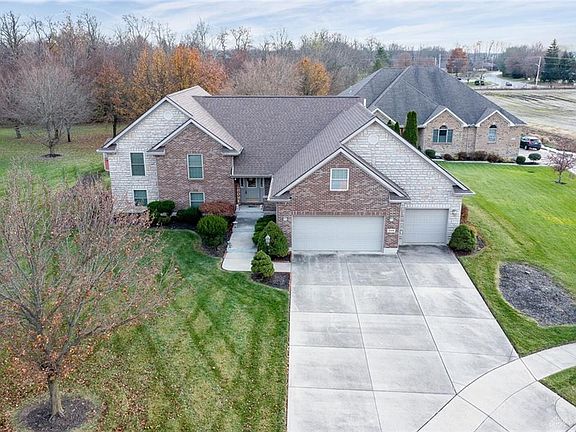 2nd image of 208 Charlie Dr