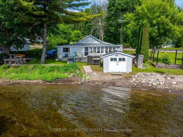 221 Paudash St, Hiawatha First Nation, ON K9J 0E6