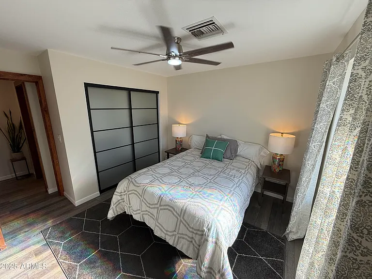 8361 E Via De Encanto — Photo 28
