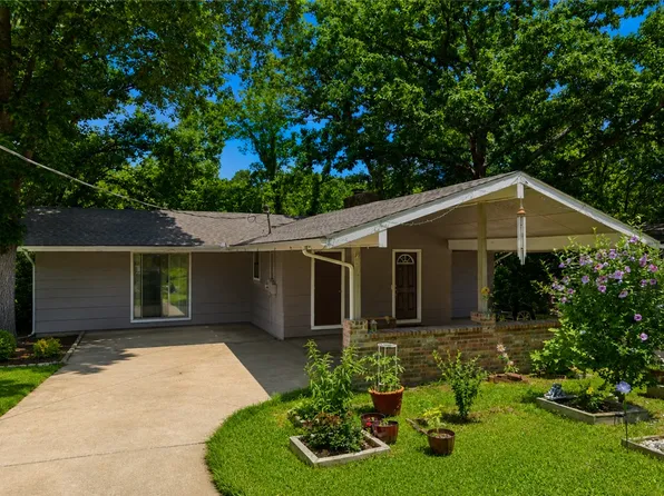 4 Cummings Ln, Bella Vista, AR 72715