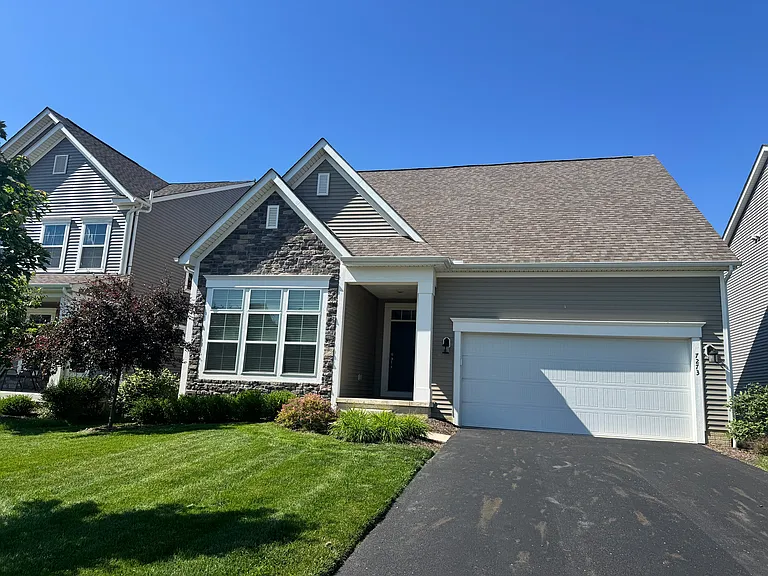 7273 Quailview Dr — Photo 1