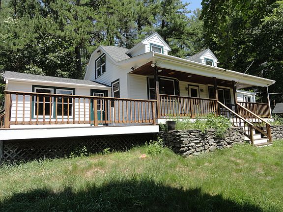 2nd image of 211 Old Meetinghouse Rd