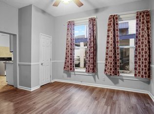 612 N Roosevelt Ave #2, Bloomington, IL 61701