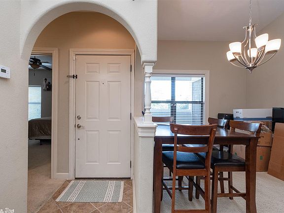 4th image of 301 Kings Row Dr APT 605