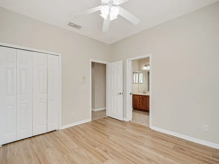 1904 Candlenut Cir — Photo 58