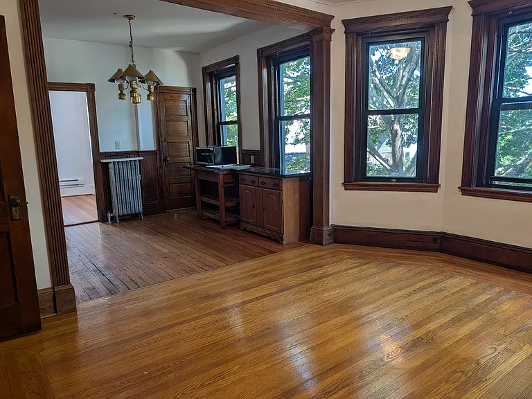 171 Auburn St — Photo 3