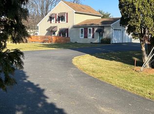 421 Linden Rd, Mertztown, PA 19539