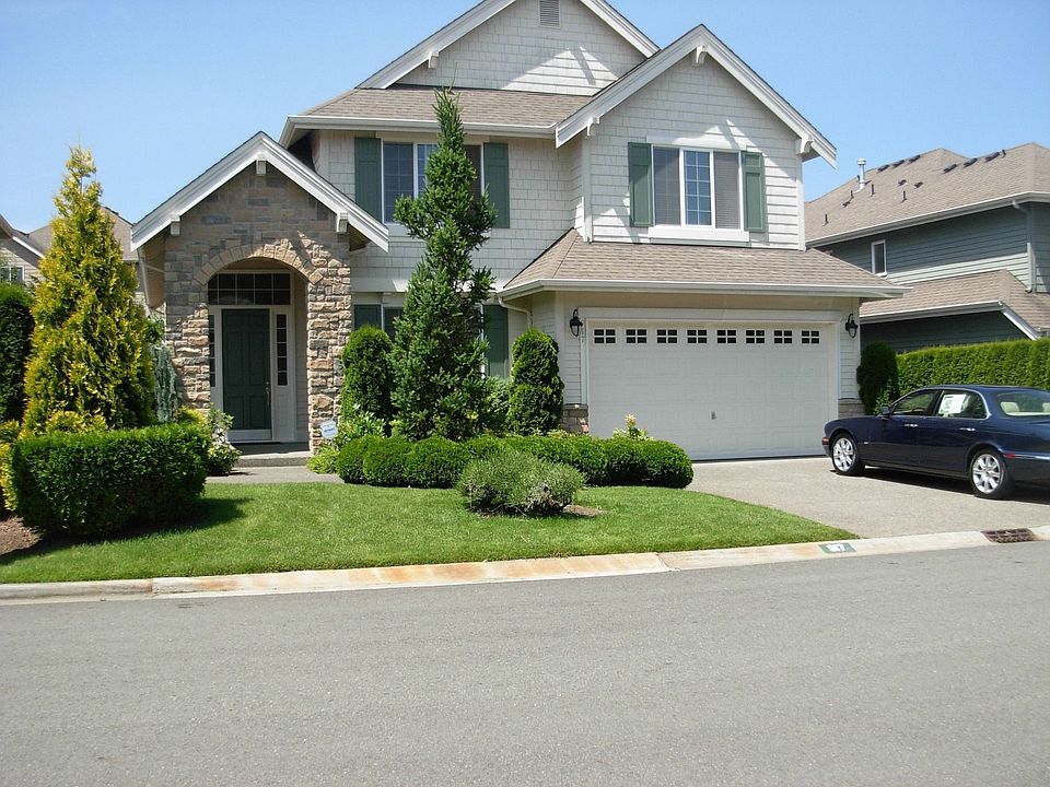 1st image of 917 274th Way SE