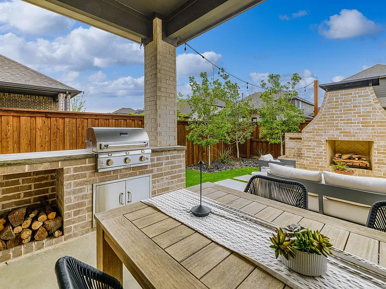 2262 Poppyvine Rd — Photo 36