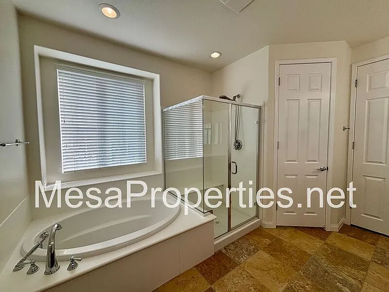 5729 Nutwood Pl — Photo 10