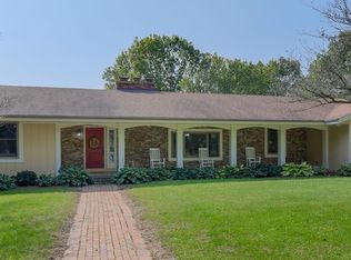 40W821 Denny Rd, Sugar Grove, IL 60554