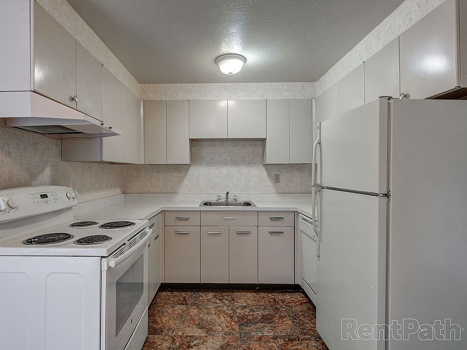 1st image of 7921 Mentor Ave #C30ccc89a