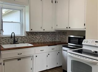 2004 S 5th St, Leavenworth, KS 66048
