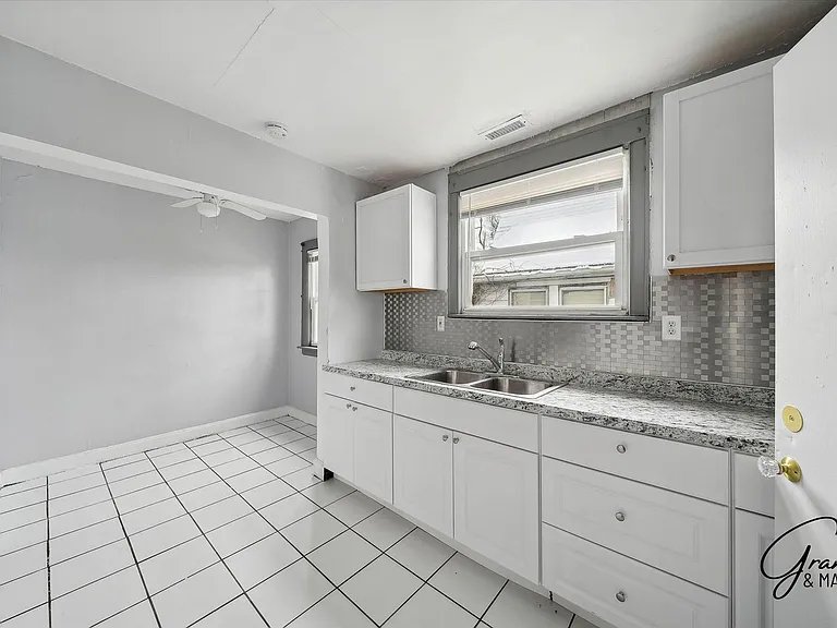 15886/15888 Woodingham - Two Yutes Detroit Holdings LLC — Photo 13