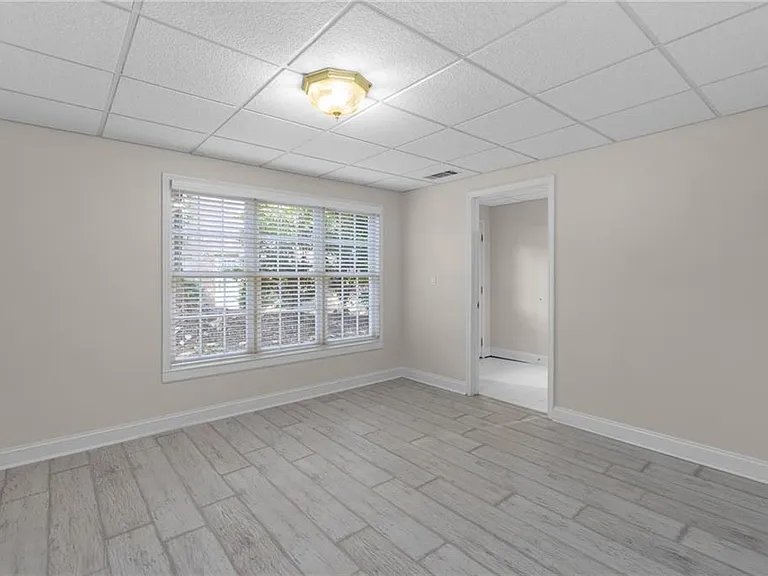 2560 Hamptons Run — Photo 46