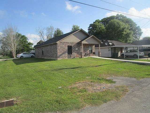 1st image of 3190 Cartwright St