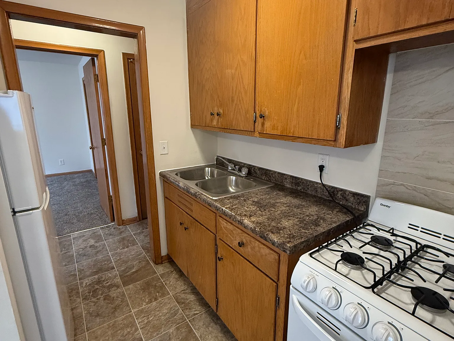 1 bed, 575 sqft, $900 — Photo 4