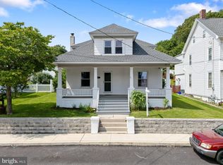 8 Water St, Windsor, PA 17366