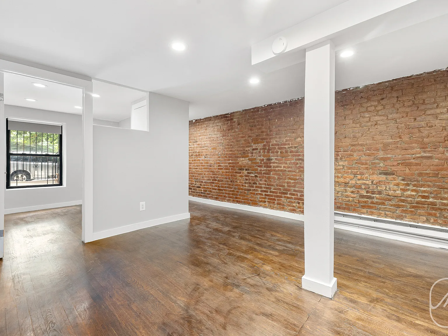 309 West 29th Street — Photo 3