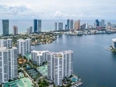 3500 Mystic Pointe Dr APT 1508, Aventura, FL, 33180