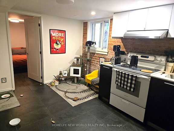 3rd image of 202 Hallam St