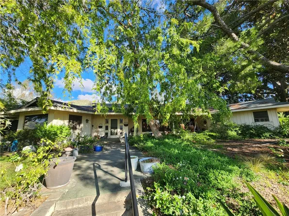 140 W Broadbent Dr, Riverside, CA 92507