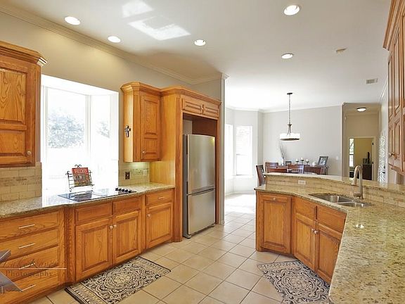 4th image of 80 Glen Abbey St