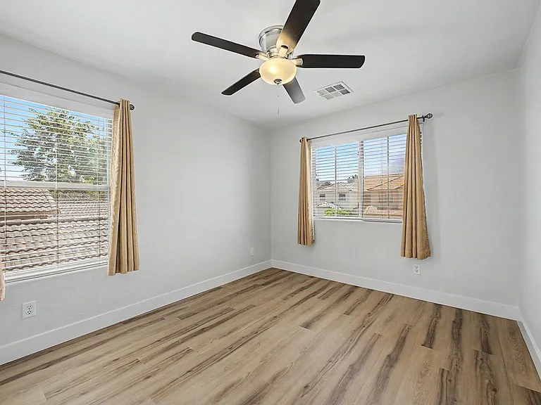 5924 W Park View Ln — Photo 26