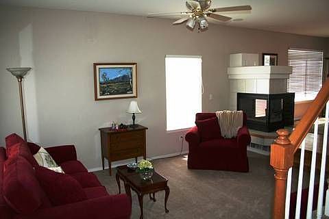 B-Living Room