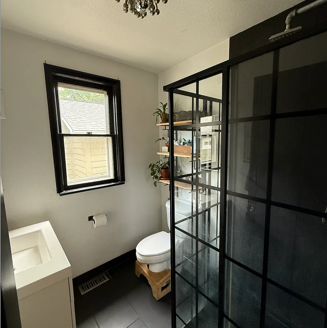 4 bed, 2600 sqft, $3,750 — Photo 3