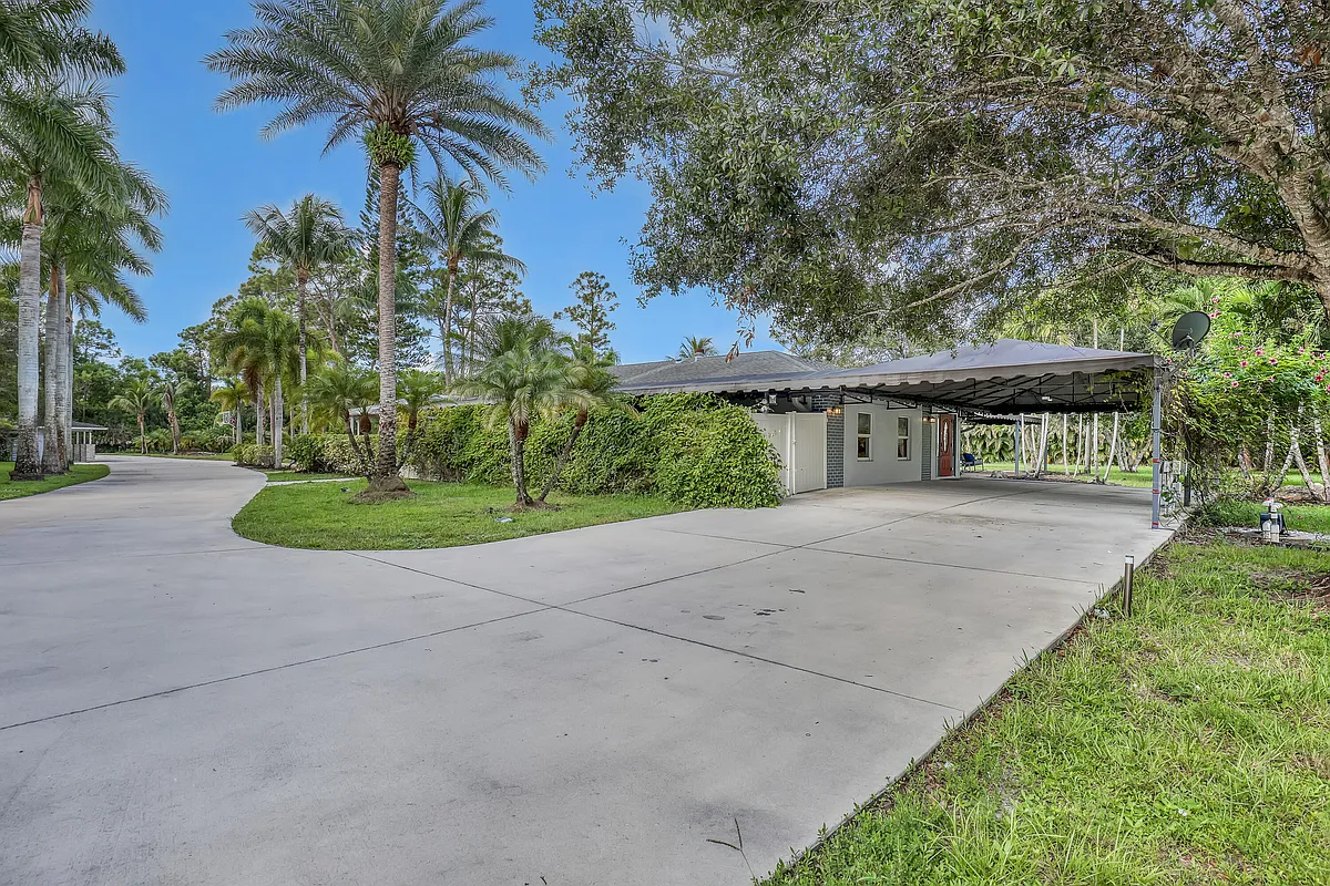 Building Photo - 10780 Anderson Ln