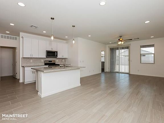 3rd image of 3773 E Sandoval Dr