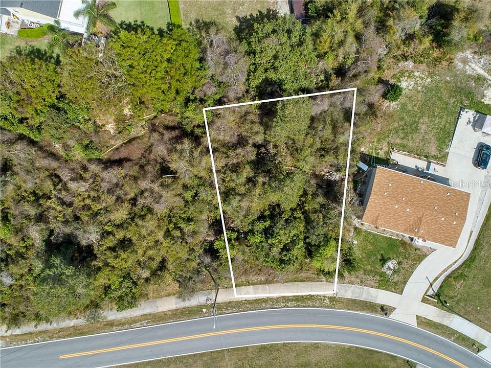1st image of 1410 NE Old Mill Dr
