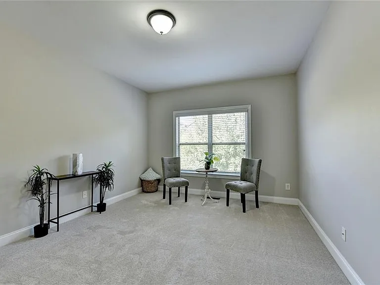4805 Shelbourne Dr — Photo 39