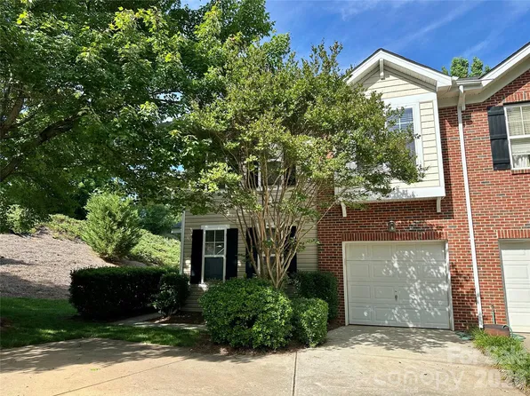 10968 Princeton Village Dr, Charlotte, NC 28277