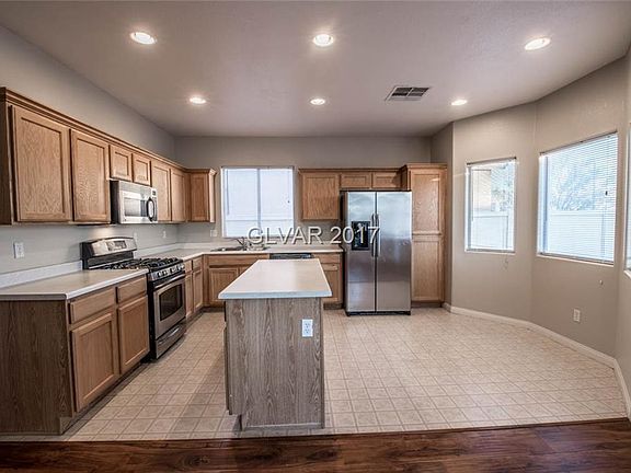 2nd image of 4013 Yellow Mandarin Ave