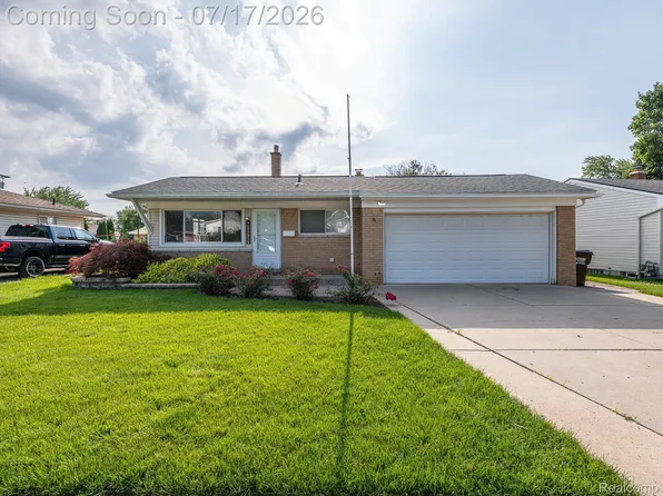 31707 Sweetbriar, Rockwood, MI 48173