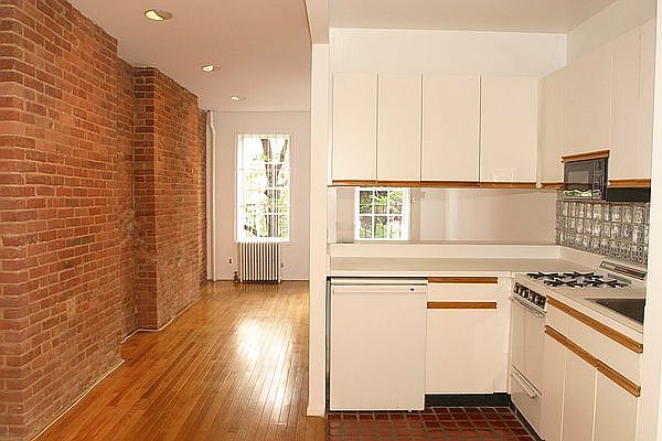 1st image of 309 E 81st St APT 4RW